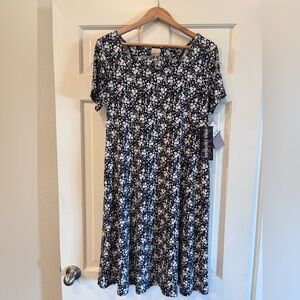 NWT Nina Leonard Floral Dress